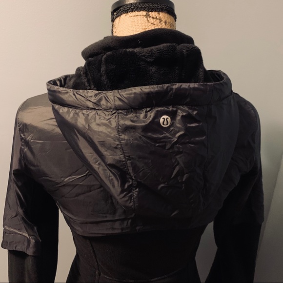 Lululemon Black Winter Jacket Warm Lining - Picture 4 of 8